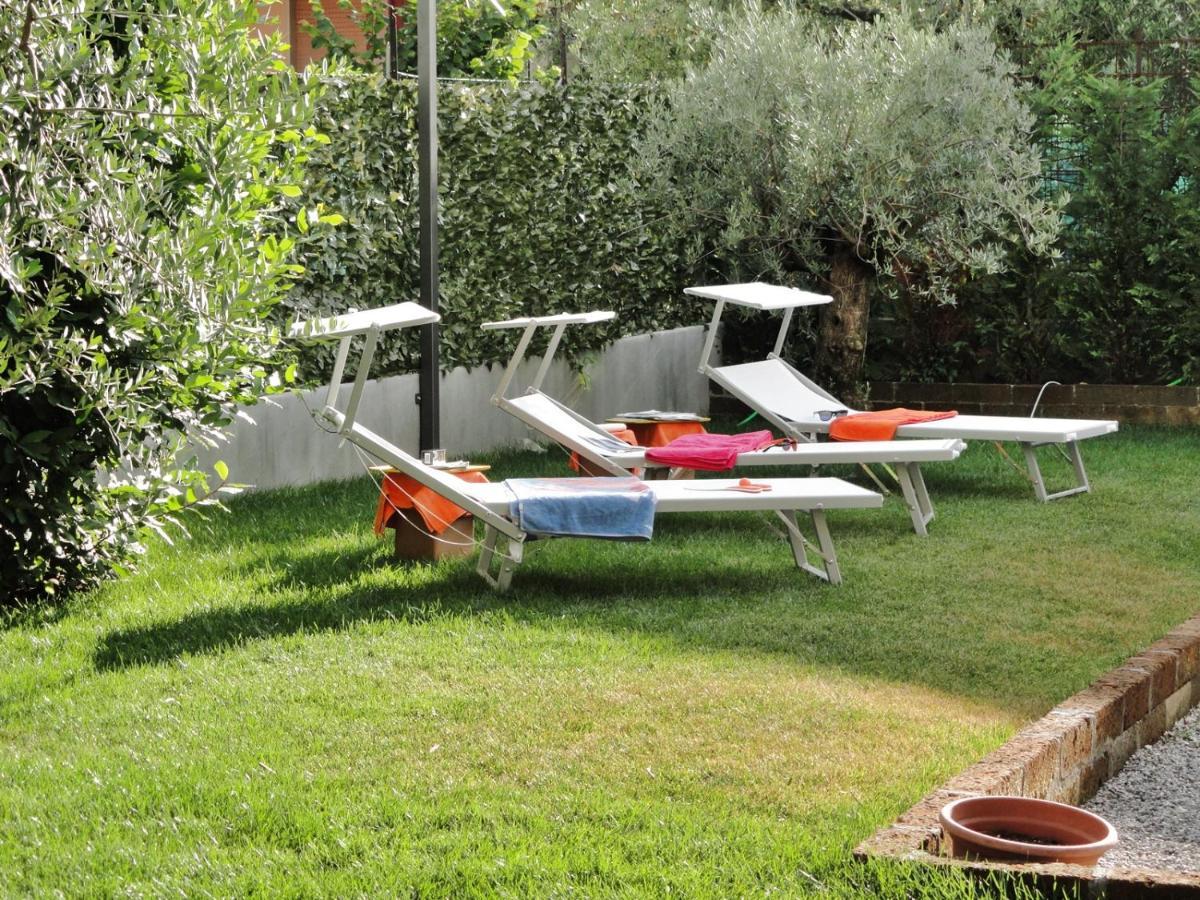 Villa Donne Del Lago Vittoria Saló Exterior foto